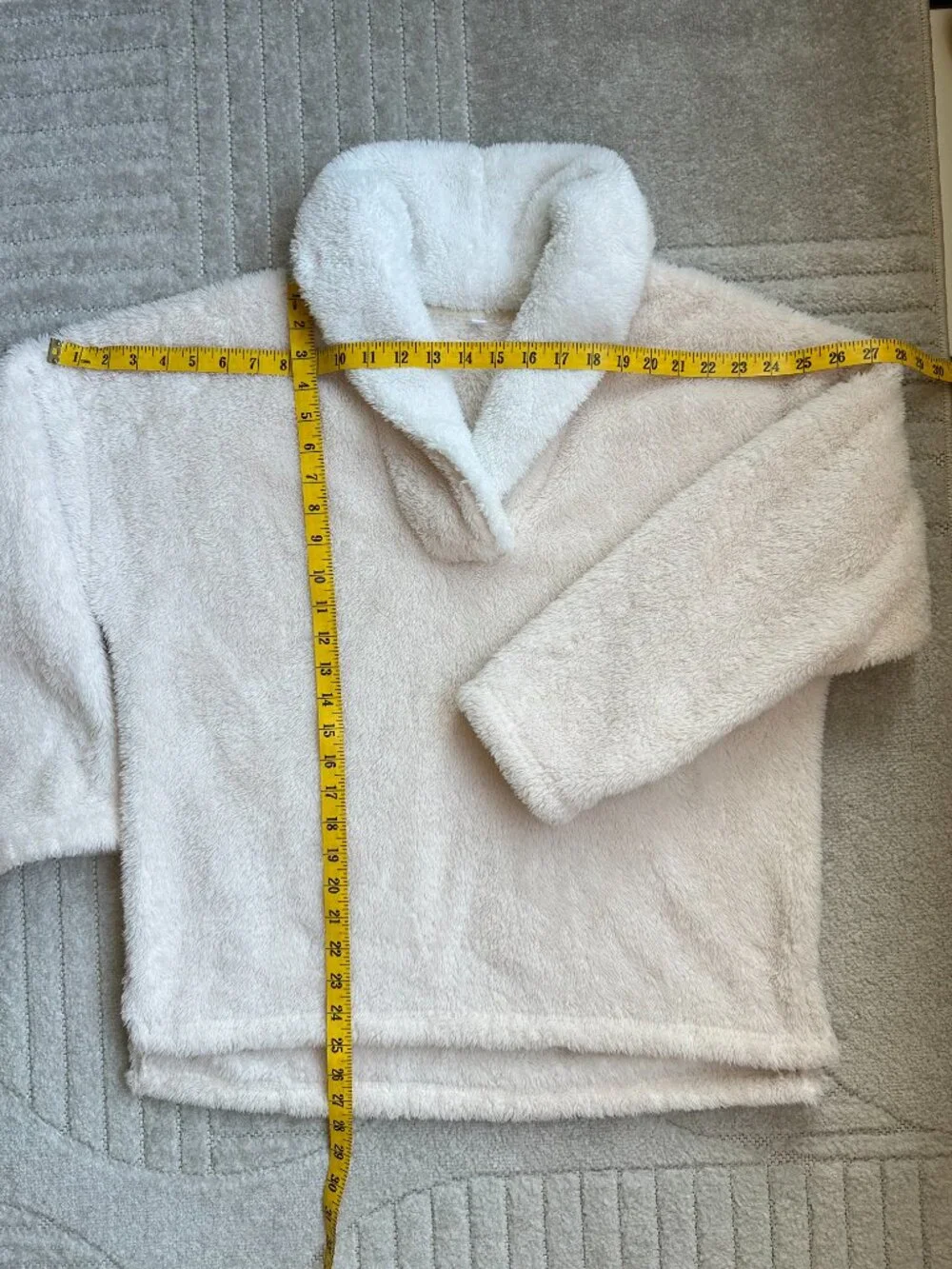 Women’s M Fluffy Fleece Pajama Set Ivory White Plush 2 Piece Loungewear